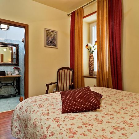 Emperor'S Suites Split Bagian luar foto