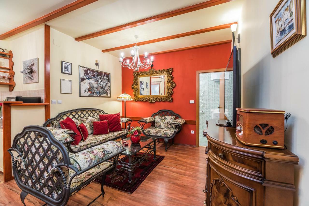 Emperor'S Suites Split Bagian luar foto