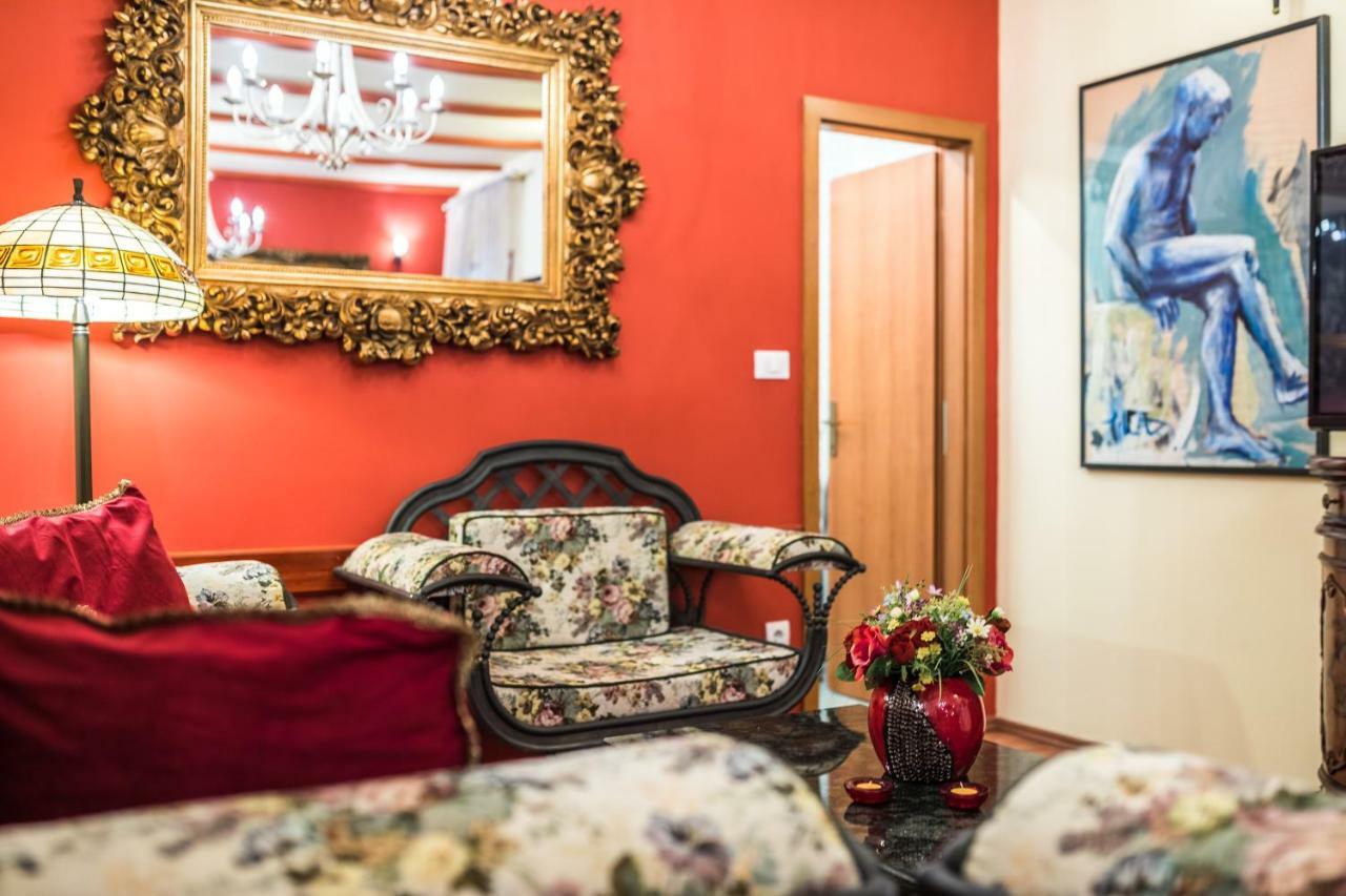 Emperor'S Suites Split Bagian luar foto